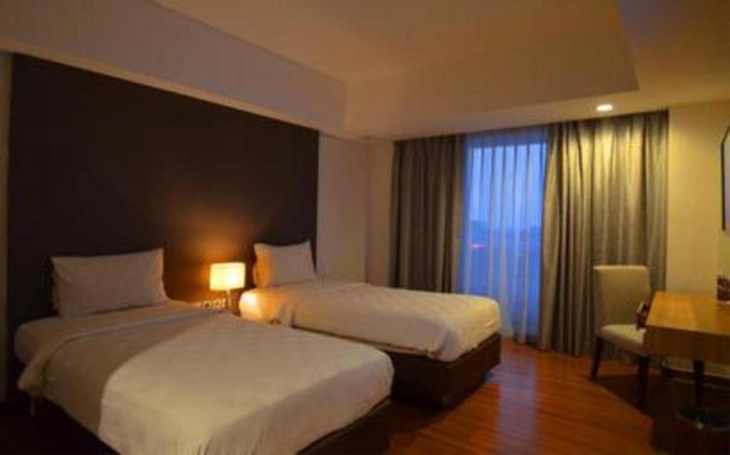 Arch Hotel Bogor Exterior foto