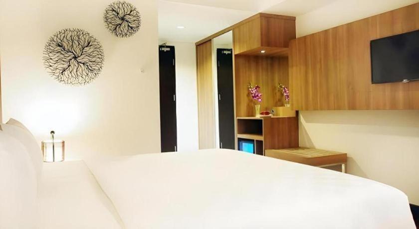Arch Hotel Bogor Exterior foto