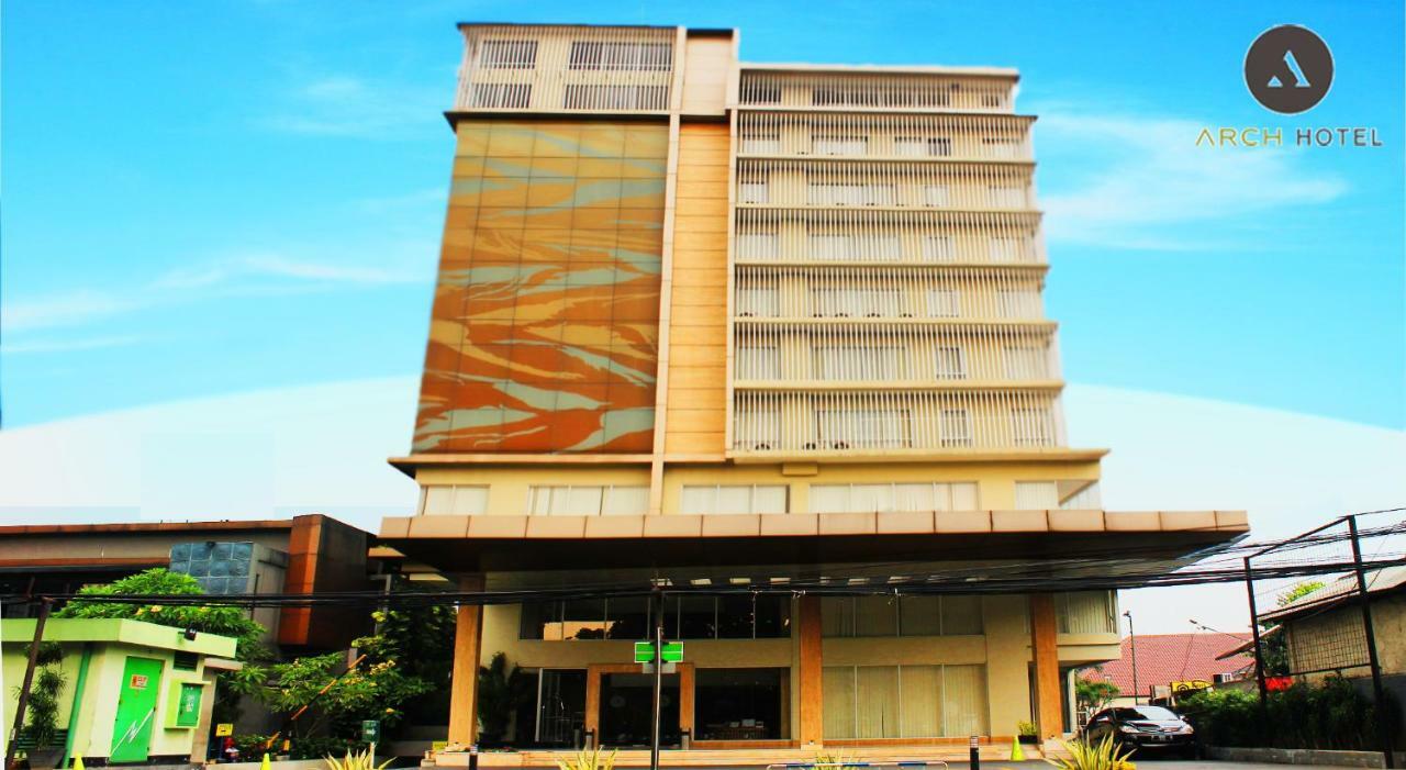 Arch Hotel Bogor Exterior foto